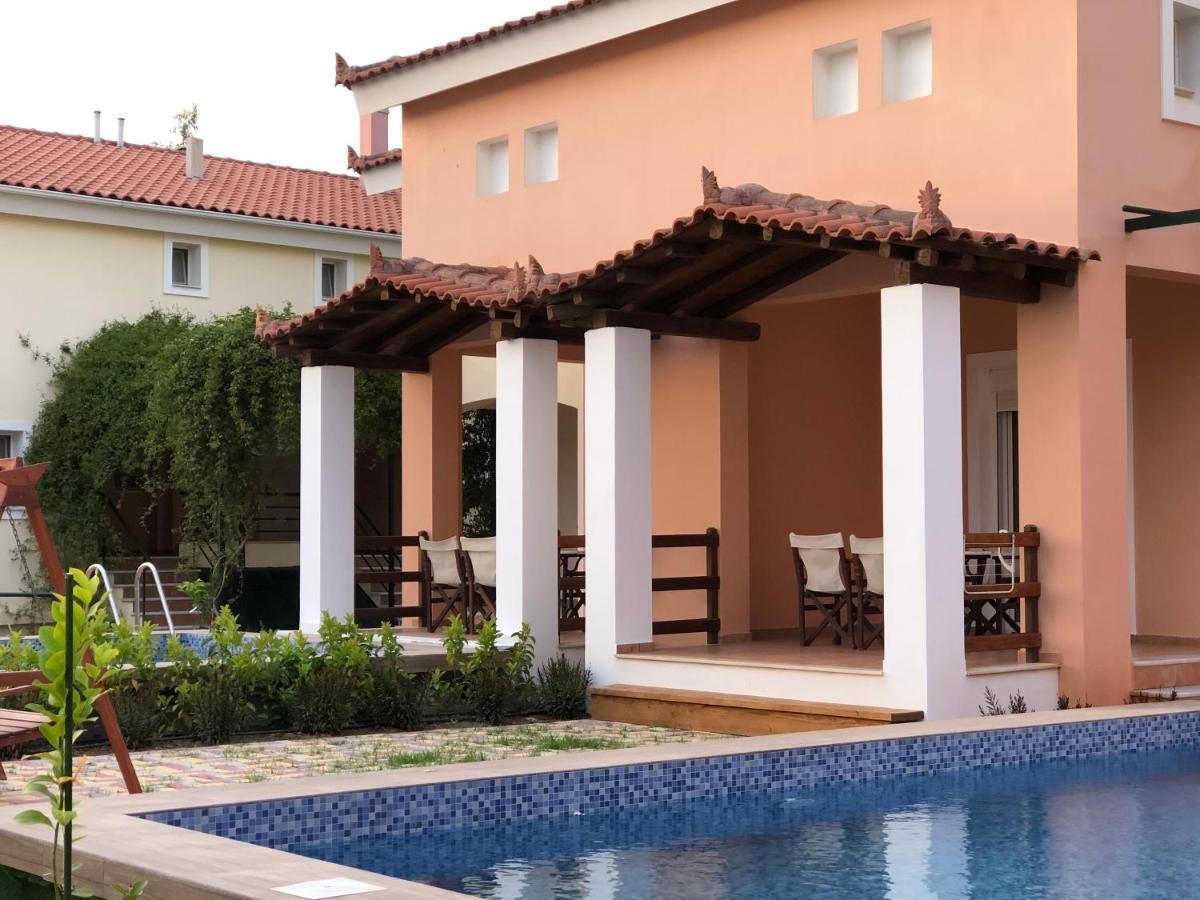 Corinthian Village Врахати Экстерьер фото