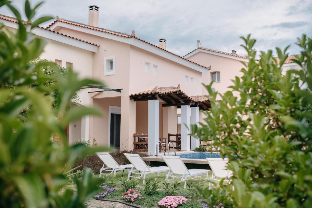 Corinthian Village Врахати Экстерьер фото