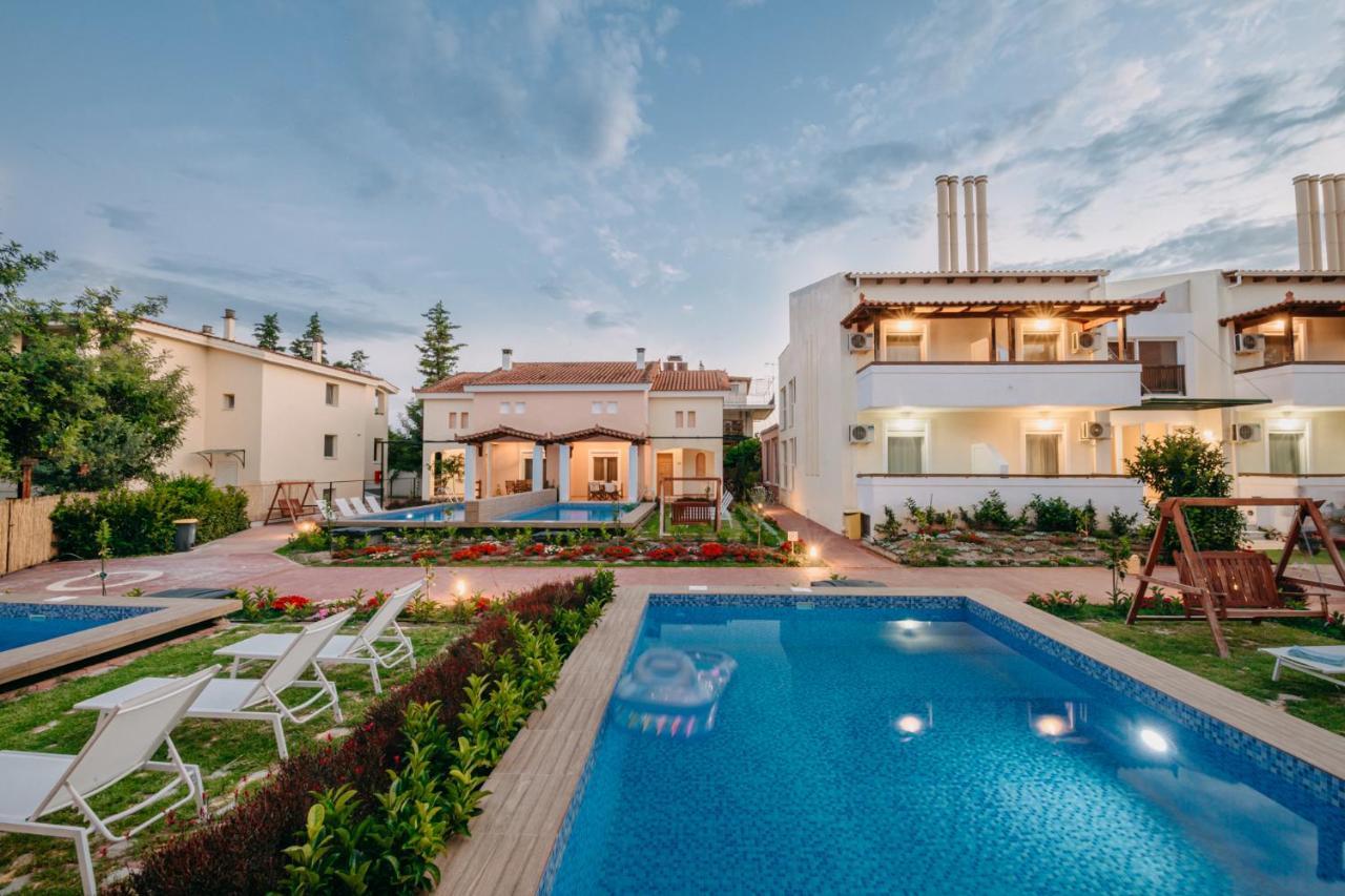 Corinthian Village Врахати Экстерьер фото