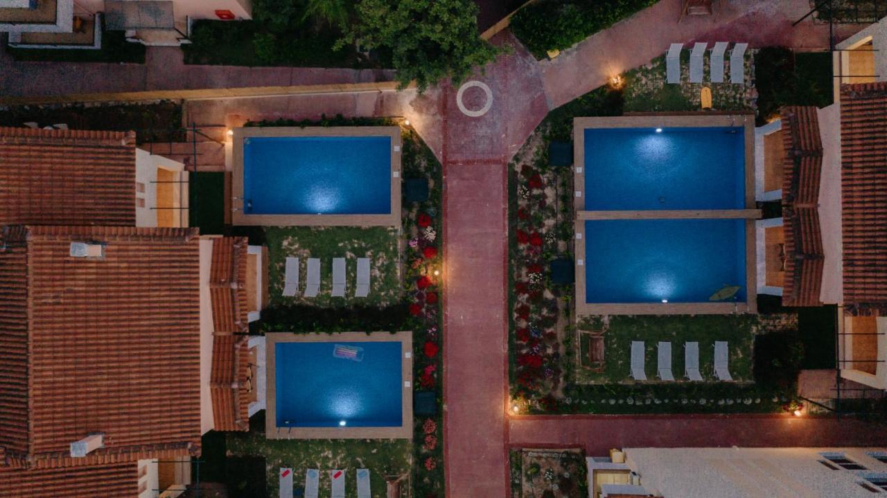 Corinthian Village Врахати Экстерьер фото