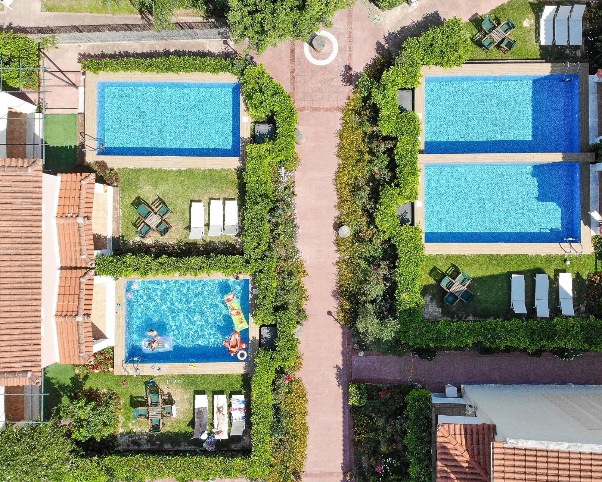 Corinthian Village Врахати Экстерьер фото