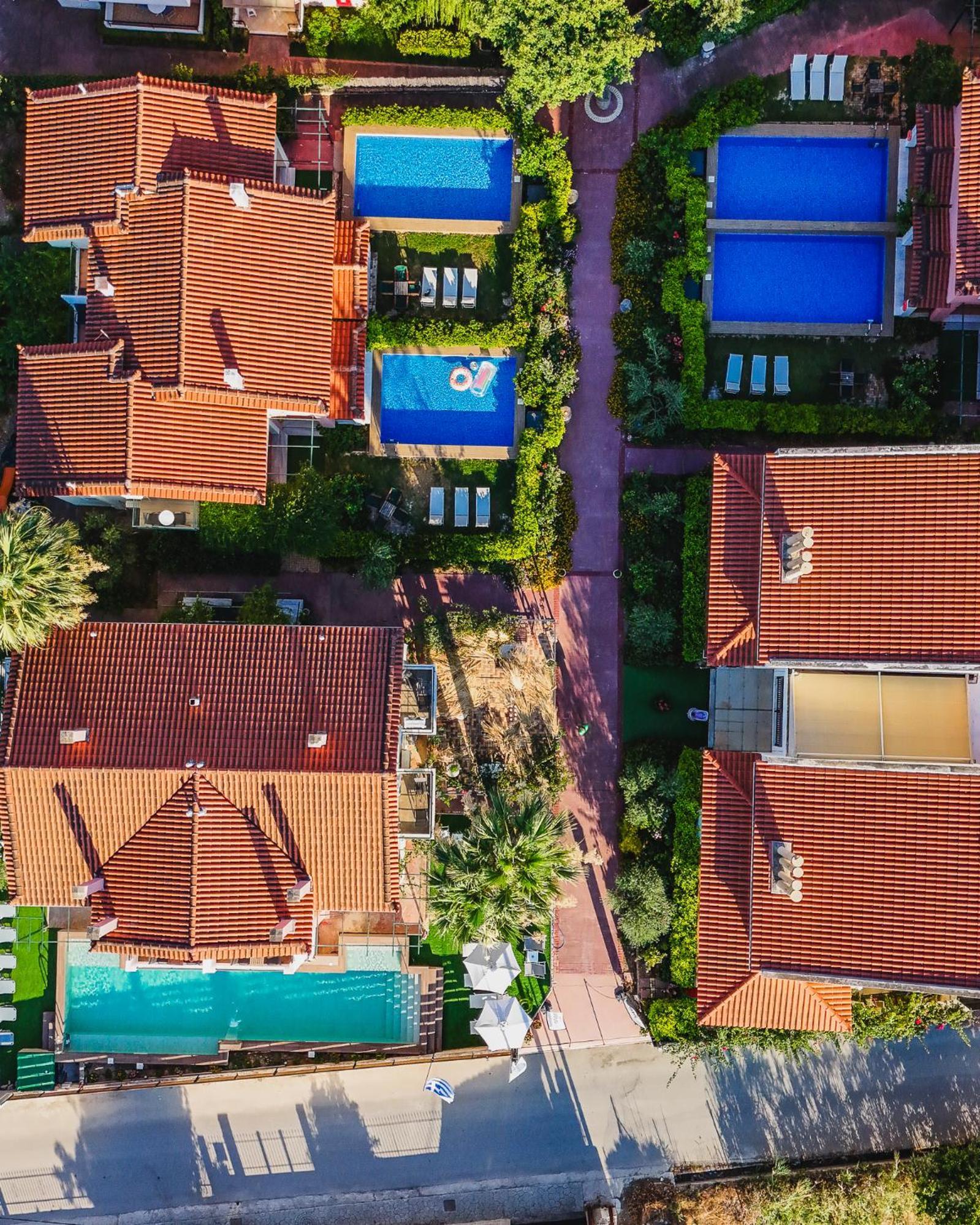 Corinthian Village Врахати Экстерьер фото
